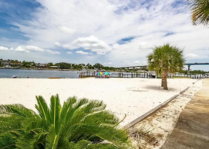 Banana Bay 6047 By Pkrm Pensacola